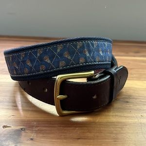 Vineyard vines men’s lacrosse belt size 32